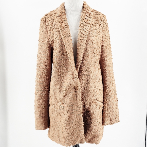 Urban Outfitters Jackets & Blazers - UO Silence & Noise Faux Fur Tiered Jacket